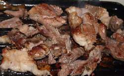 Pastrama de oaie la gratar